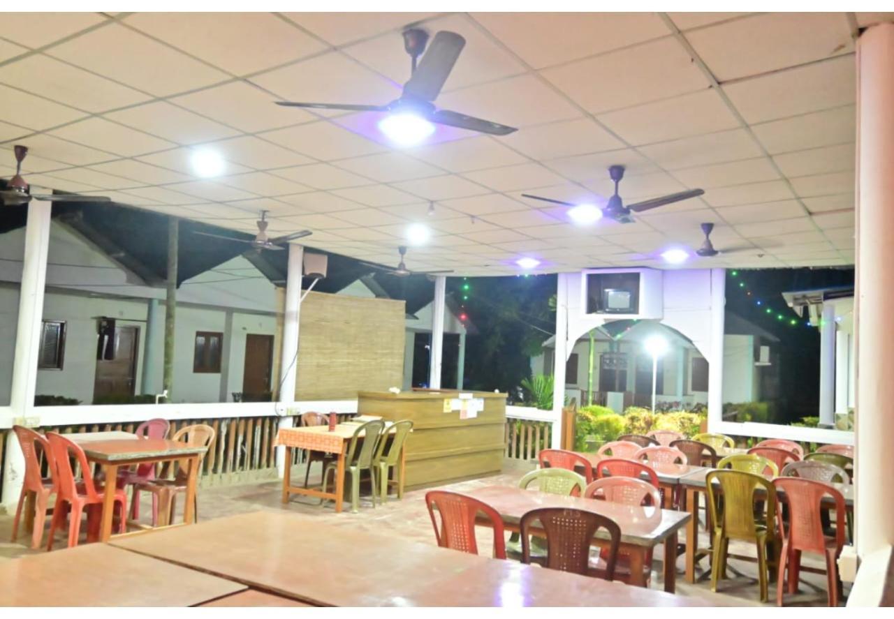 Moon Shine Garden Resort Lakshmanpur Exteriör bild