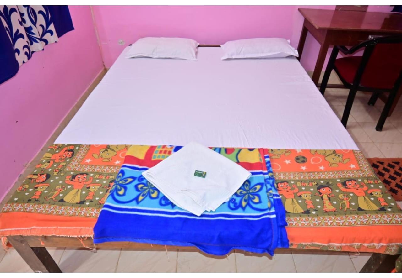 Moon Shine Garden Resort Lakshmanpur Exteriör bild