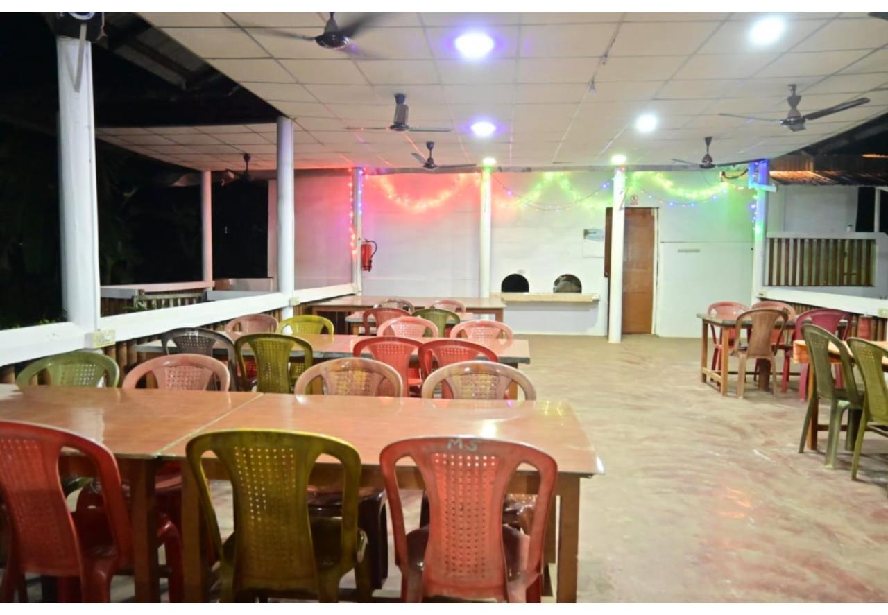 Moon Shine Garden Resort Lakshmanpur Exteriör bild
