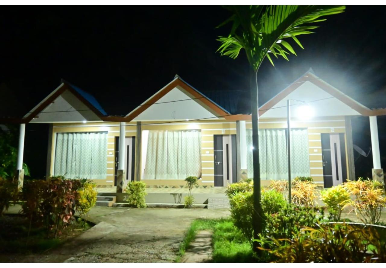 Moon Shine Garden Resort Lakshmanpur Exteriör bild