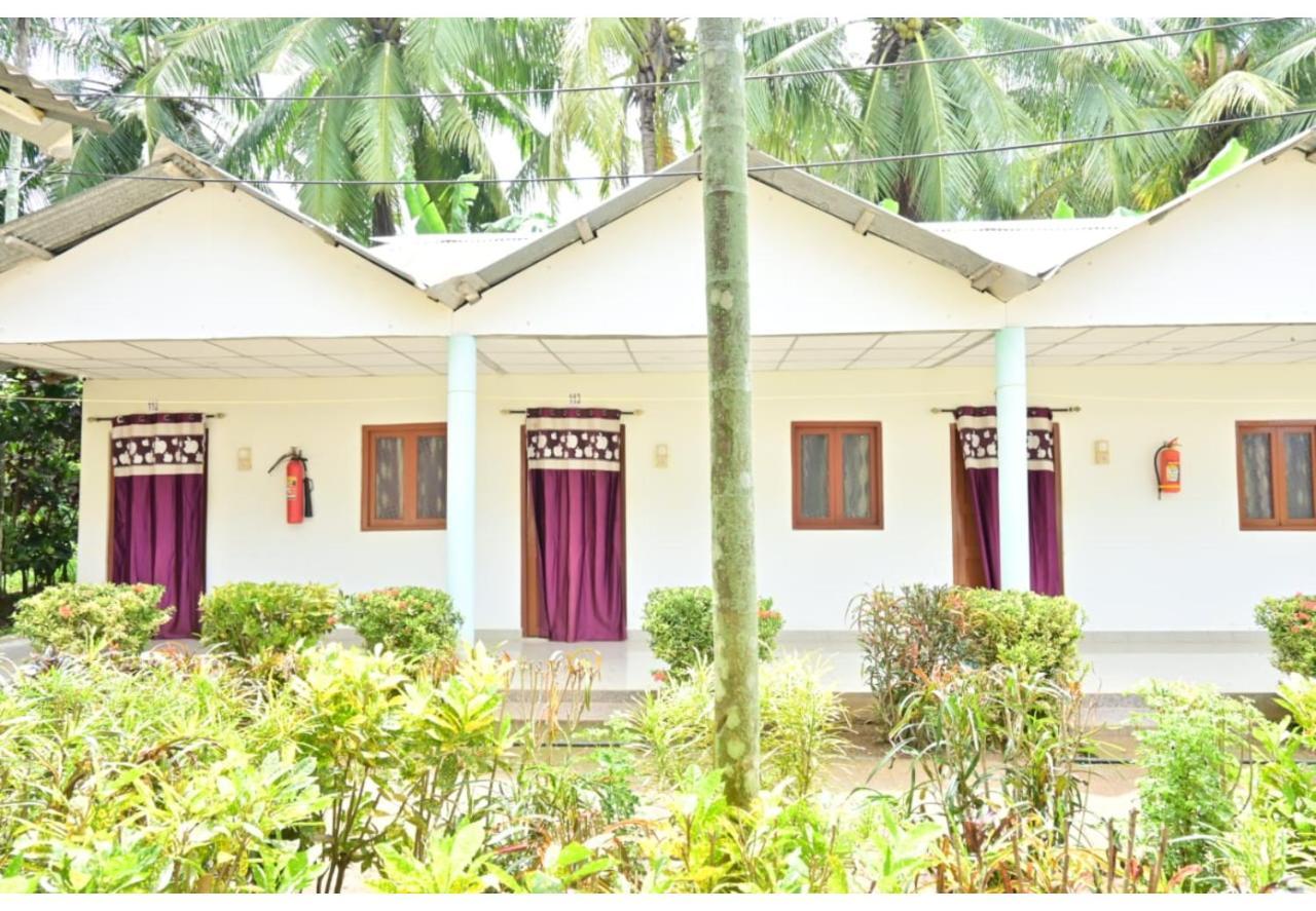 Moon Shine Garden Resort Lakshmanpur Exteriör bild