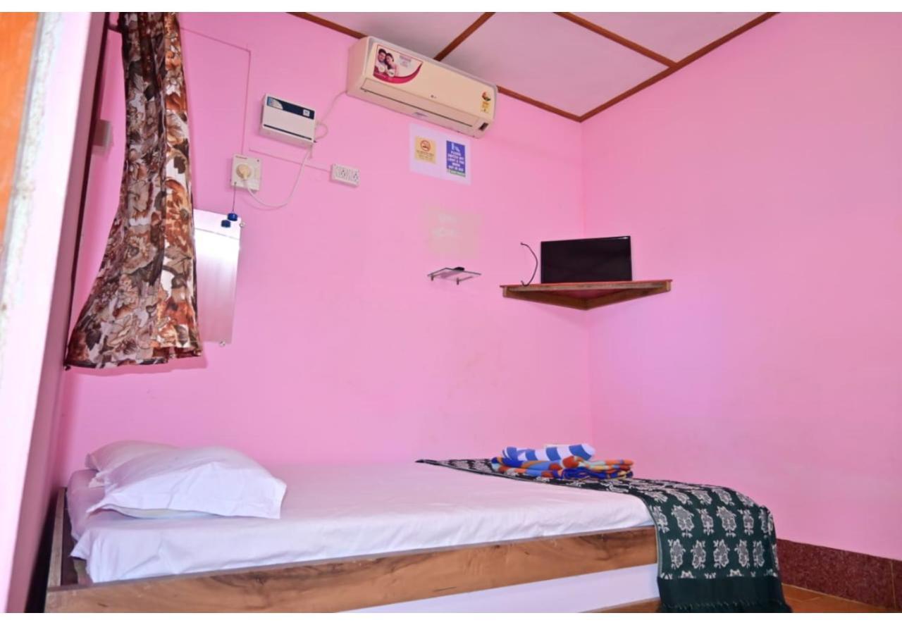 Moon Shine Garden Resort Lakshmanpur Exteriör bild