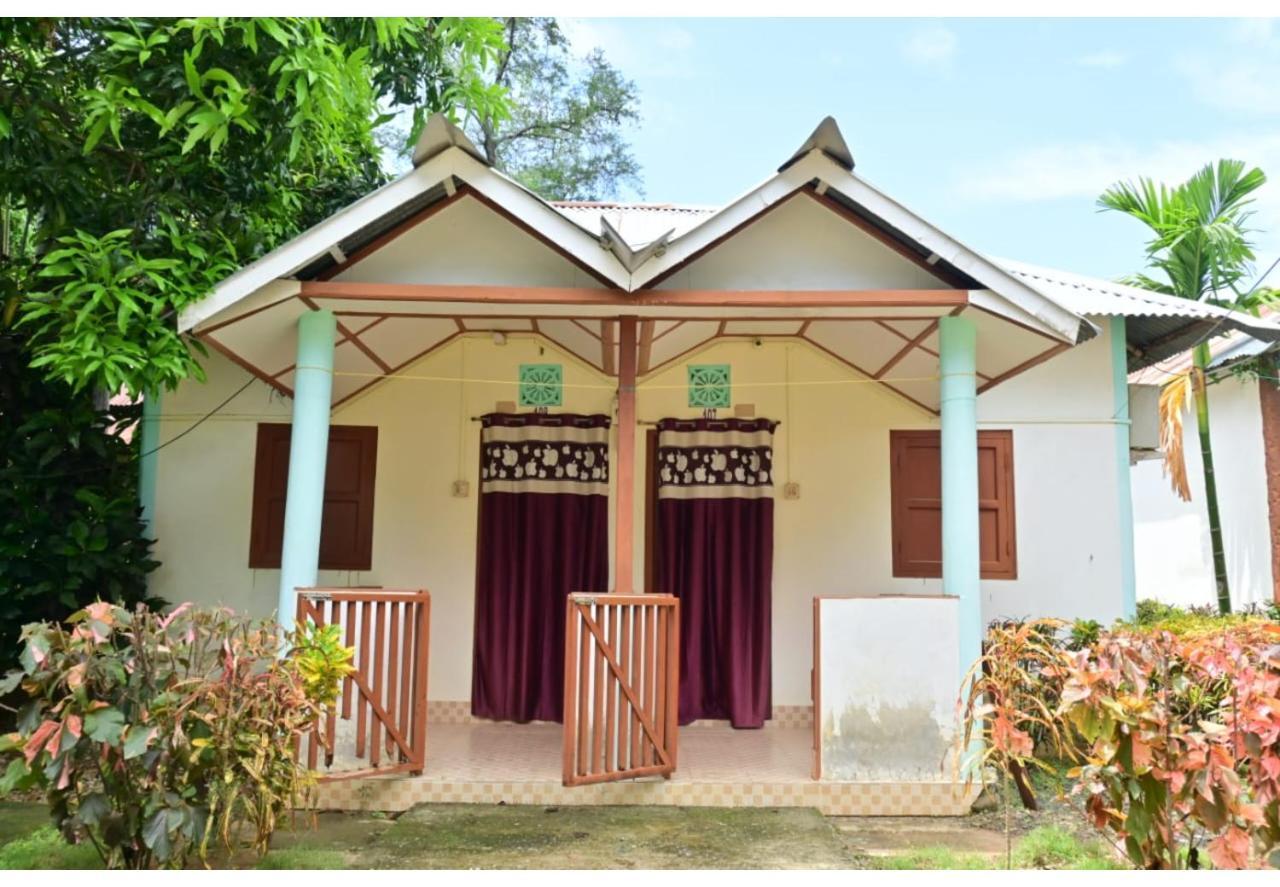 Moon Shine Garden Resort Lakshmanpur Exteriör bild