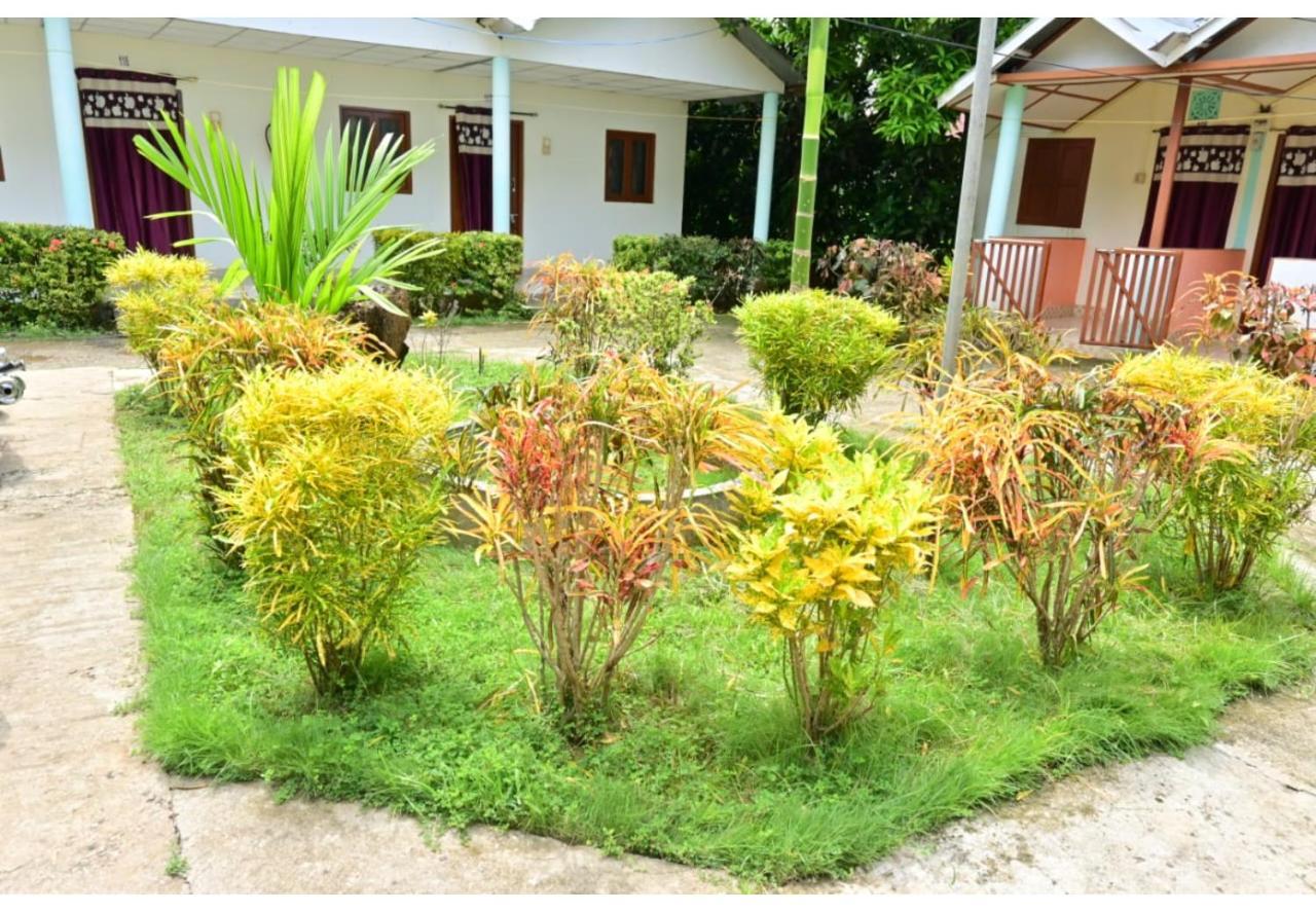 Moon Shine Garden Resort Lakshmanpur Exteriör bild